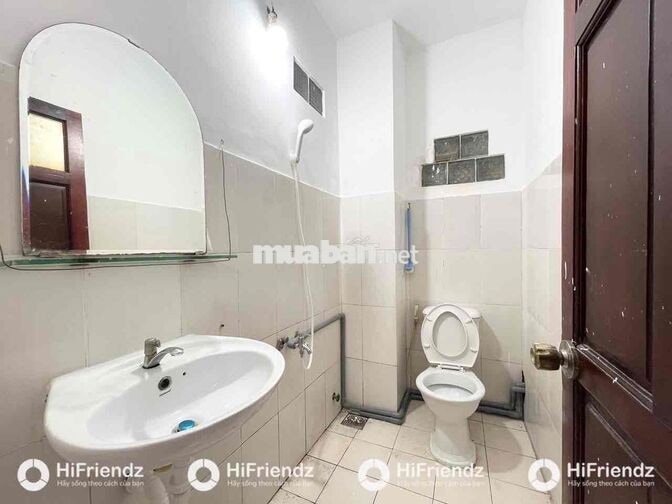 STUDIO BAN CÔNG RIÊNG, CỬA SỔ TRỜI SIÊU RỘNG GẦN ĐẦM SEN, VĂN HIẾN