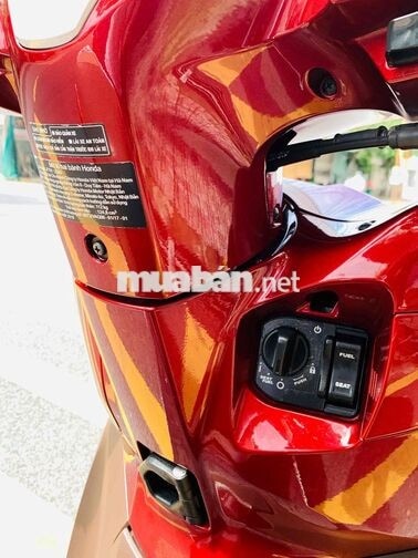 Honda Lead màu Đỏ khoa smitkay