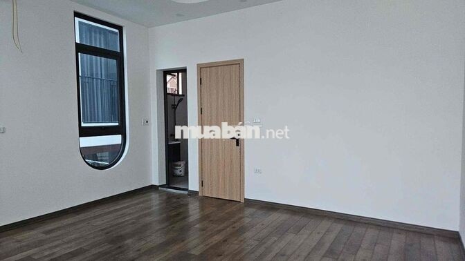 CHO THUÊ NHÀ RIÊNG NGUYỄN HOÀNG TÔN, XUÂN LA. 45m2x5T, Ô TÔ, NGÕ THÔNG