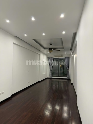 Cho Thuê nhà Lạc Long Quân  Nhật Chiêu 56m x 5 tầng giá 17 tr