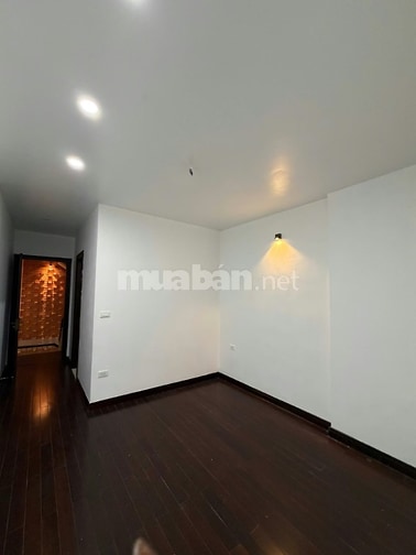 Cho Thuê nhà Lạc Long Quân  Nhật Chiêu 56m x 5 tầng giá 17 tr