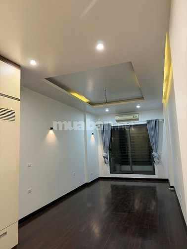 Cho Thuê nhà Lạc Long Quân  Nhật Chiêu 56m x 5 tầng giá 17 tr