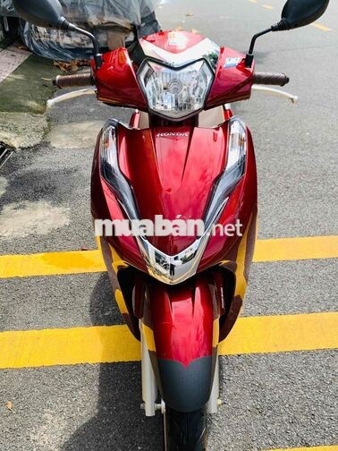 Honda Lead màu Đỏ khoa smitkay