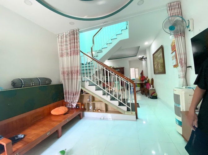 Nhà 3 tầng Trường Chinh Quận 12 - Gara ô tô - 3PN - chỉ 4,98 tỷ