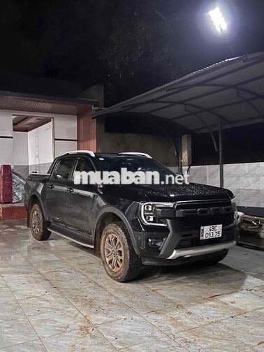 Ford Ranger 93000 km màu Đen