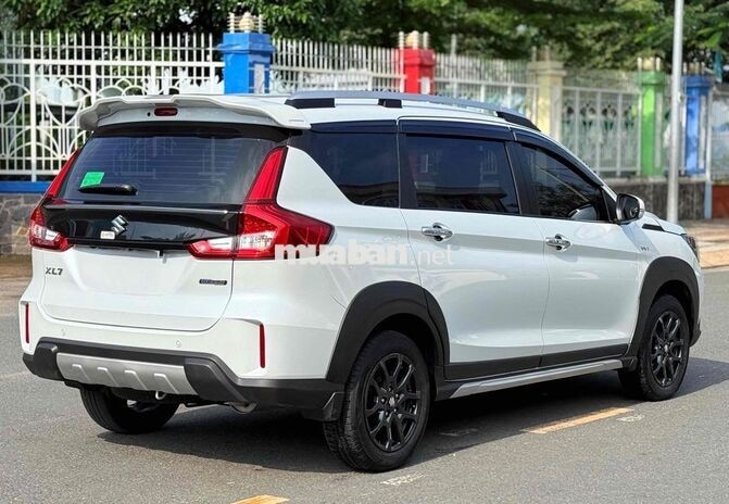 Suzuki XL7 Hybrid 2024 Trắng 23.000km