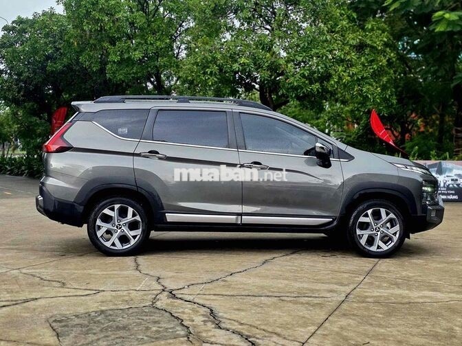 Mitsubishi Xpander Cross 2025 11.000 km Nâu