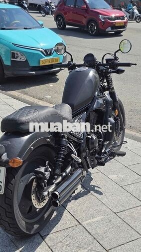 Honda Rebel 300 2 vạn màu Đen