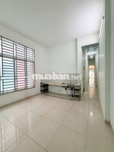 Nhà trệt 2PN mặt tiền hẻm LT 12-20 đường Nguyễn Văn Cừ 9 triệu