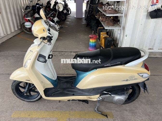 Yamaha Grande 2020 màu Vàng kem