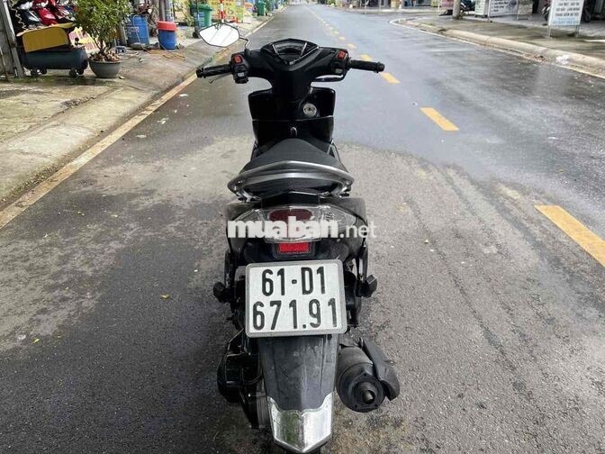 Yamaha Luvias 2017 màu Đen