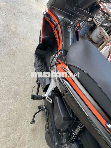 Honda Air Blade Cam đen