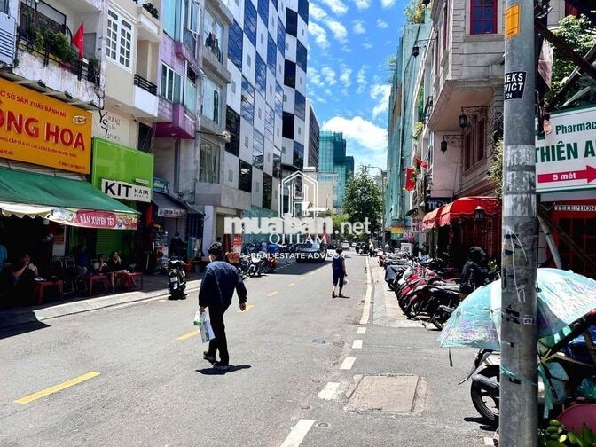 🏢 Nhà 5 tầng Nguyễn Văn Tráng, Quận 1