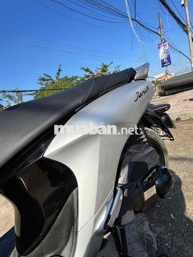 Yamaha Janus màu bạc