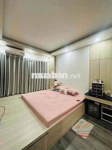 Cho thuê nhà riêng Văn Cao, 30m² x 5 tầng, gần oto chỉ 12 triệu/tháng