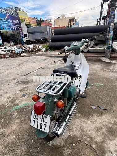 Honda Super Cub 81 50cc màu Xanh