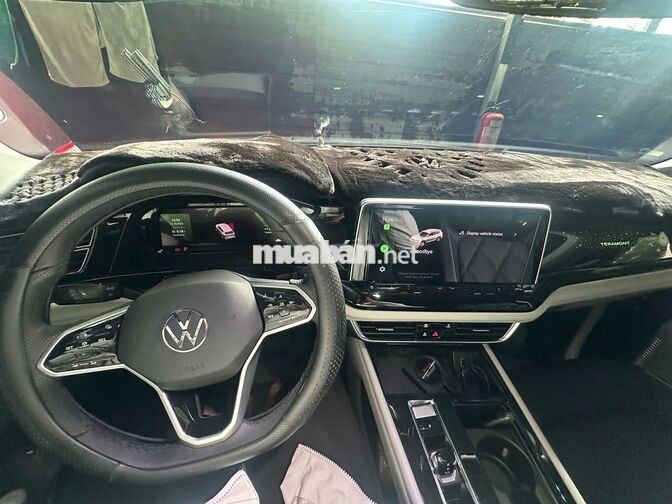 VOLKSWAGEN TERAMONT PRESIDENT 2025 ĐEN 18.000 KM