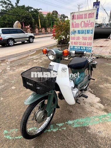 Honda Super Cub 81 50cc màu Xanh