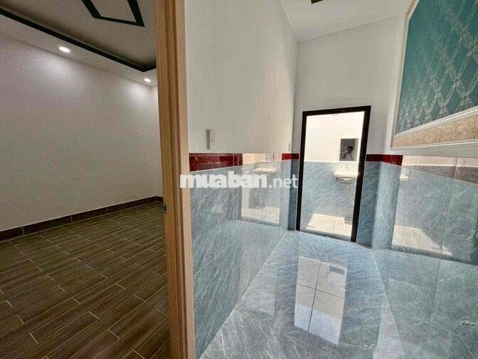 Nhà SHR , Hoàn Công , Sau UBND ngay chợ Mỹ Hạnh Nam