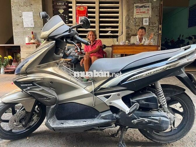 Honda Air Blade 2010 Vàng đen