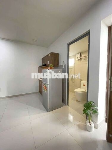 STUDIO FULL NỘI THẤT PHÒNG RỘNG SÁT PHÚ MỸ HƯNG
