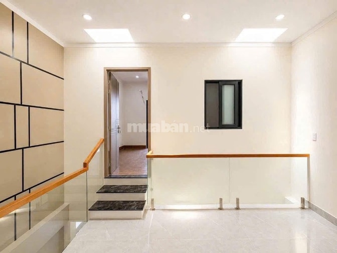 CHỈ 2 TỶ HƠN  SỞ HỮU NHÀ 2 TẦNG ĐẸP HẺM Ô TÔ 7 CHỖ  P .TAM HIỆP