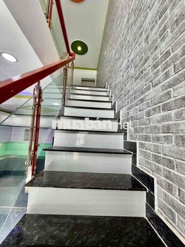 Nhà SHR , Hoàn Công , Sau UBND ngay chợ Mỹ Hạnh Nam