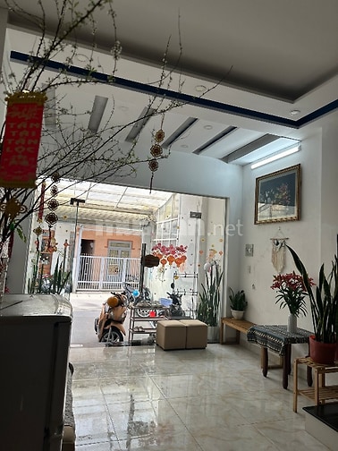 BÁN KHÁCH SẠN NGAY TRUNG TÂM ĐÀ LẠT