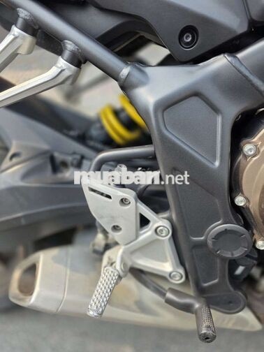 Honda CB650R 2022 màu đen nhám