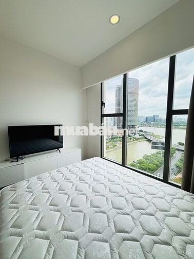 Cho thuê căn 3PN Saigon Royal  - 114m² Full NT, nhà trống 45 triệu