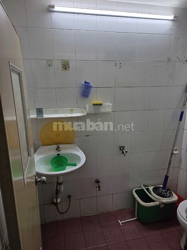 Nhà 3 tầng yên tĩnh gần chợ Phú Nhuận, trường các cấp: dọn vào ở ngay