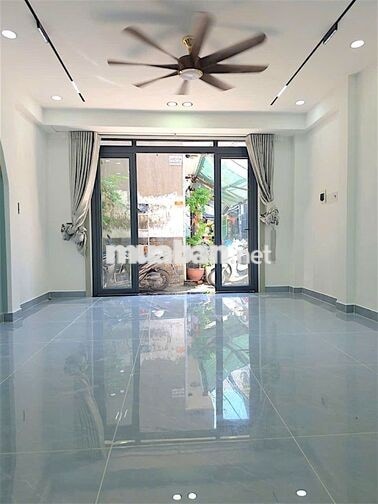 TRỊNH ĐÌNH TRỌNG–TÂN PHÚ–GIÁP Q11–CĂN GÓC–XH ĐỖ CỬA– 30,5M²–2TẦNG ĐÚC 