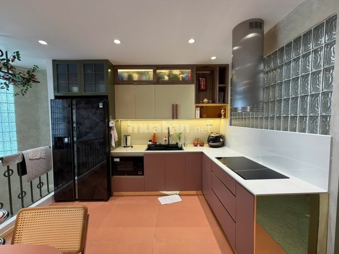 Chính chủ bán nhà hẻm 7B/... Thành Thái Q10 - 40m2 đất - có thang máy