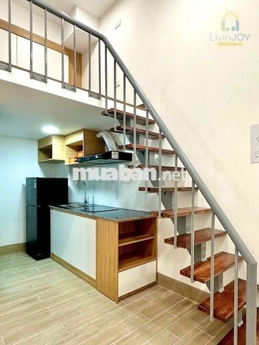 DUPLEX CỬA SỔ THOÁNG RỘNG Ô TÔ ĐỖ CỬA NGAY ĐẠI HỌC QUỐC GIA