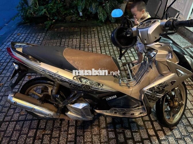 Yamaha Nouvo 4 màu Vàng đồng đen