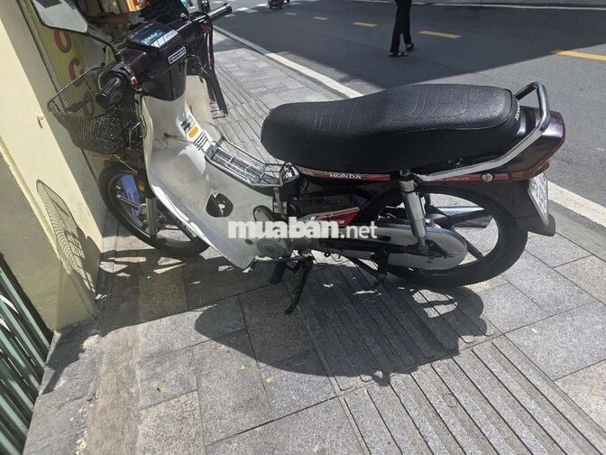 Honda Dream màu Tím