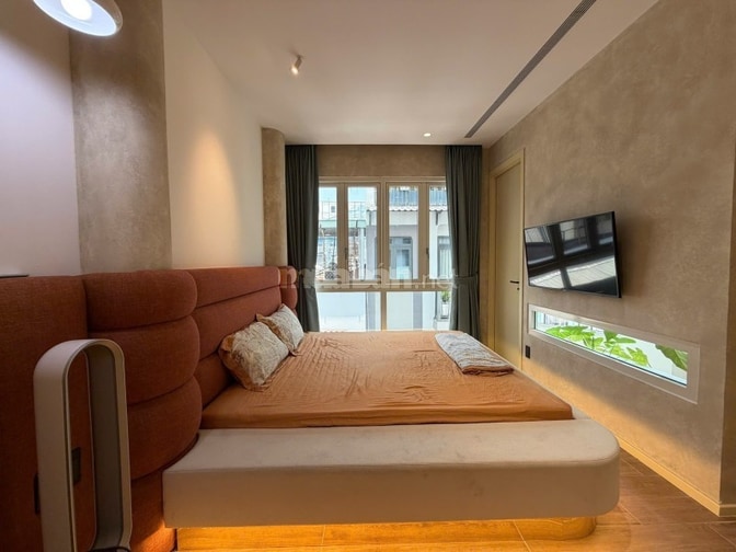 Chính chủ bán nhà hẻm 7B/... Thành Thái Q10 - 40m2 đất - có thang máy