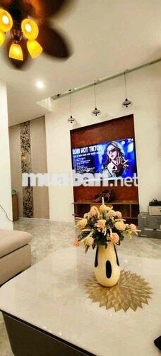 203 CHO THUÊ NHÀ 3 TẦNG ĐƯỜNG PHẠM VĂN NGHỊ