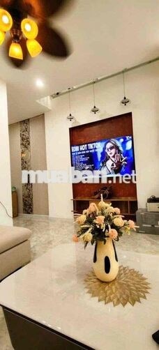 203 CHO THUÊ NHÀ 3 TẦNG ĐƯỜNG PHẠM VĂN NGHỊ