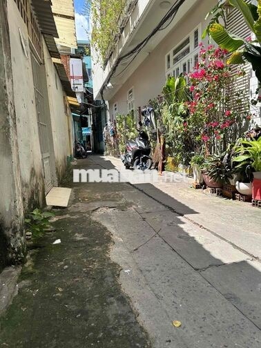 Nhà căn góc,CN= 80m2 mặt tiền hẻm 28(3m),Huỳnh Văn bánh,HCM