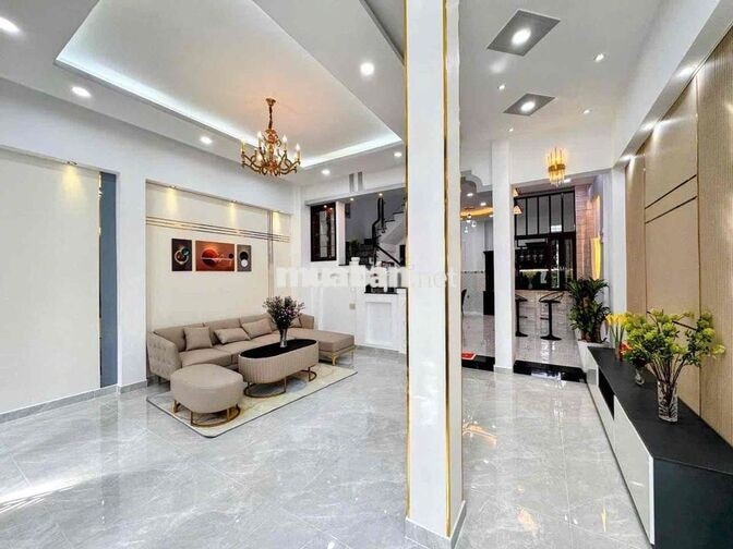 Bán Biệt Thự Mặt tiền Bình Long 6x17m 3 tầng 5pn lớn không lộ giới ful