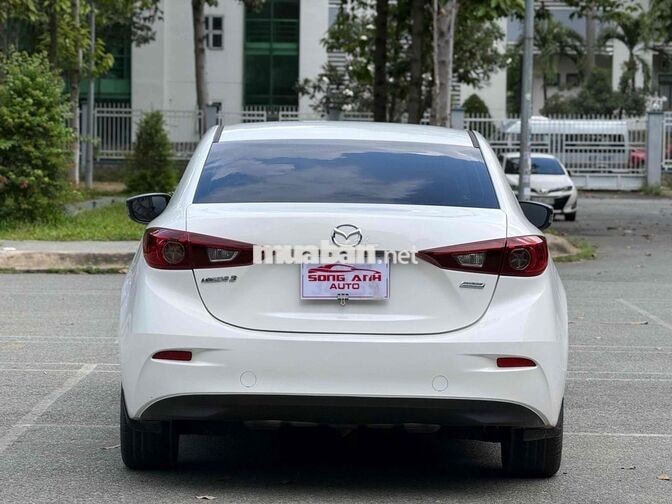 Mazda 3 2016 1.5AT Trắng cực đẹp