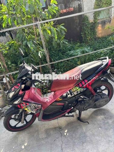 Yamaha Nouvo LX màu Đen đỏ
