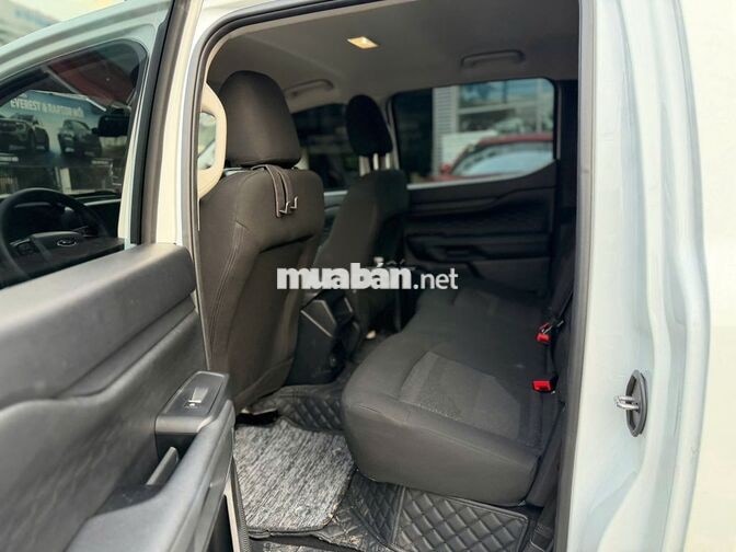 Ford Ranger 2025 XLS AT Trắng