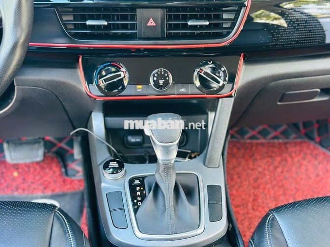 Kia Seltos 2021 1.4 Deluxe 17.000 km Trắng