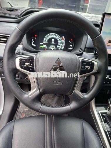 Mitsubishi Xpander Cross 2025 AT Trắng