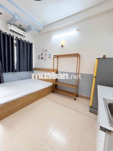 STUDIO BAN CÔNG SIÊU RỘNG NGAY CHỢ BÀ CHIỂU