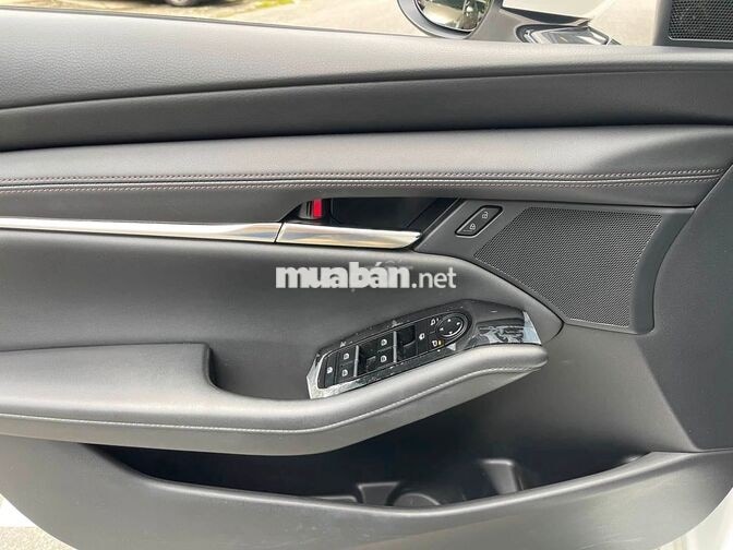 MAZDA 3 2025 1.5AT LUXURY 14.000 KM TRẮNG