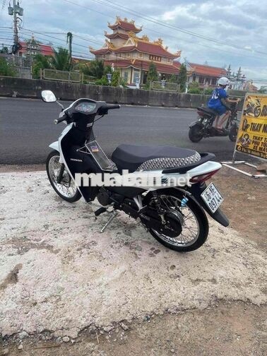 Honda Wave Trắng