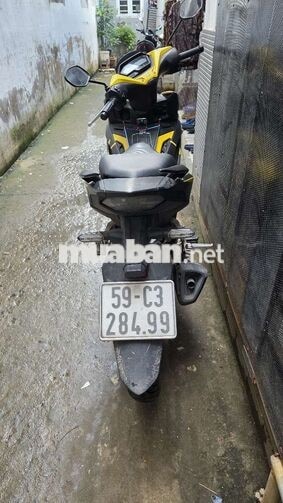 HONDA WINNER X 2022 11000 KM VÀNG ĐEN